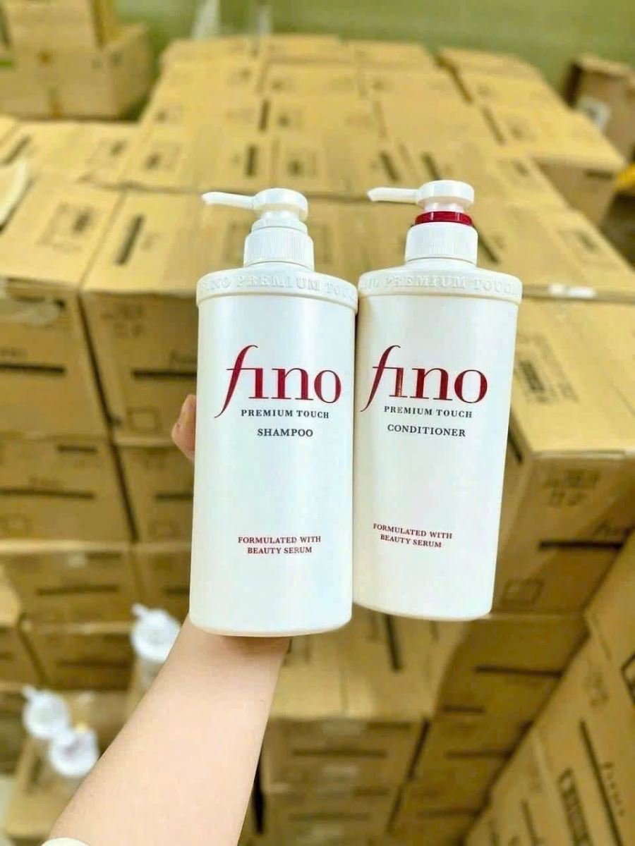 Cặp dầu gội xả Fino Nhật Bản chai 550ml