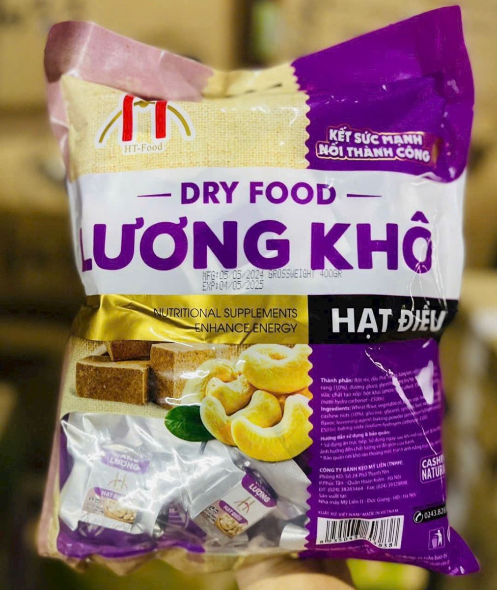 Lương khô Dry Food (Set 3 gói x 400g)