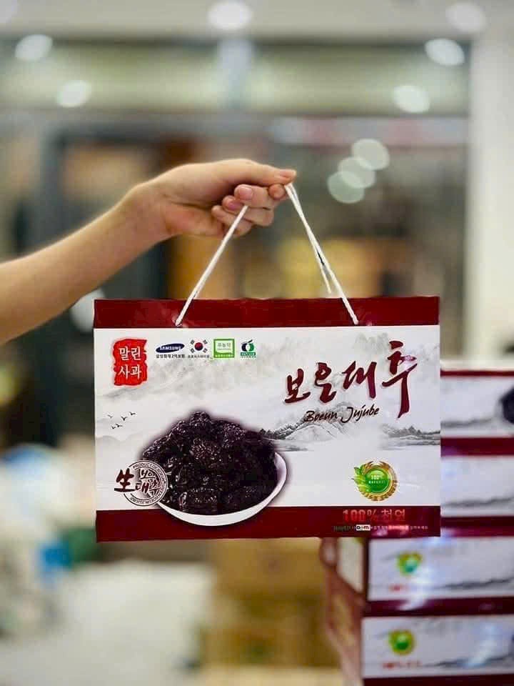 Mứt táo đen Hàn quốc hộp 1kg có túi xách