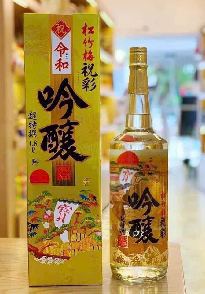 Rượu Sake vẩy vàng trắng 1.8L