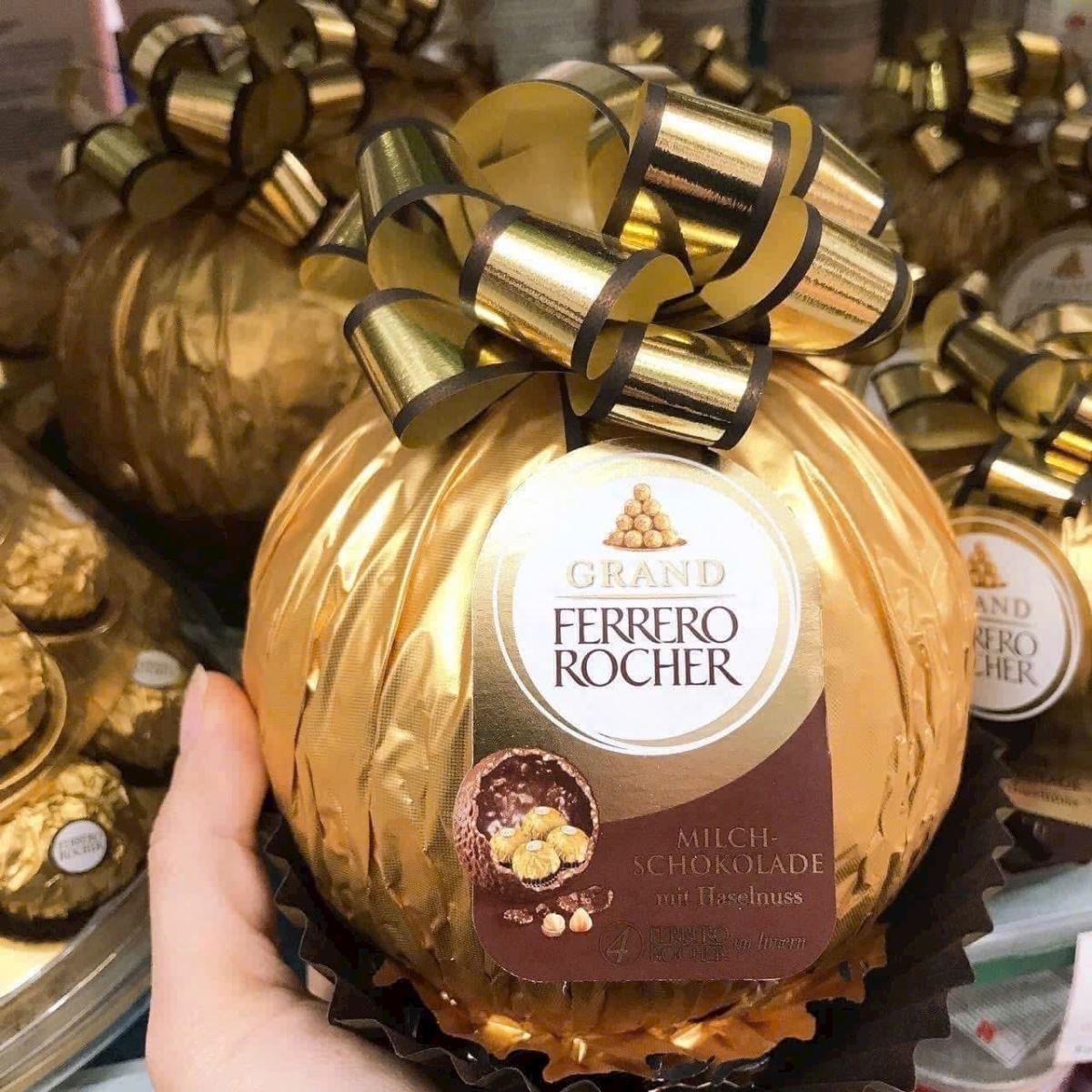 Socola Ferrero Rocher cầu nơ của Đức